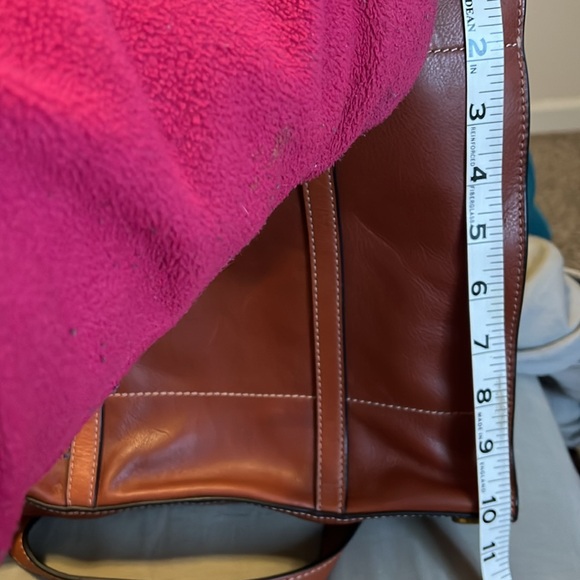 Fossil Tote - Picture 9 of 10